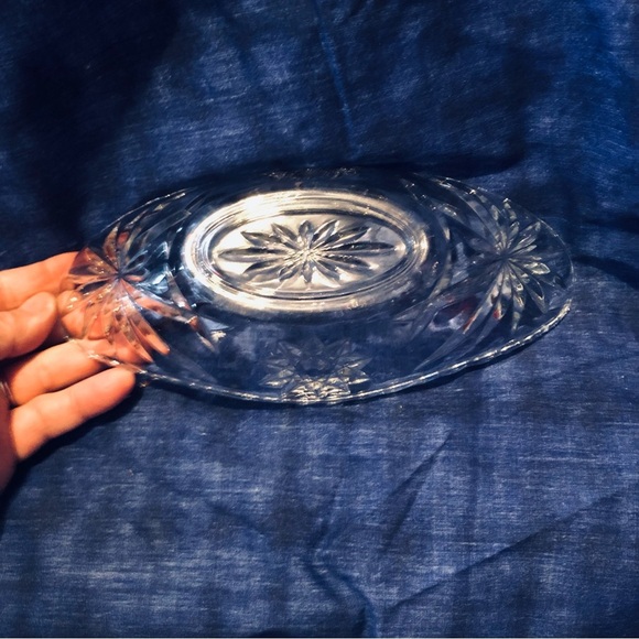 Intricate Cut Glass Decorative starburst candy dish - Picture 8 of 10